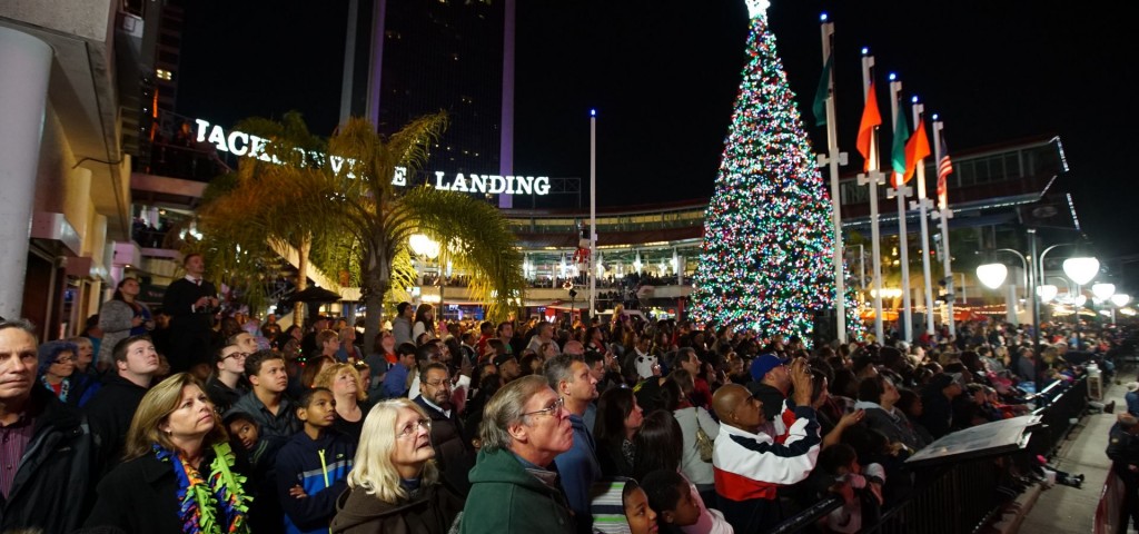 the-landing-christmas-tree